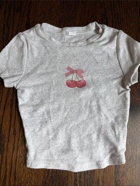 Garage grey short sleeve cherry shirt women’s XXS cropped